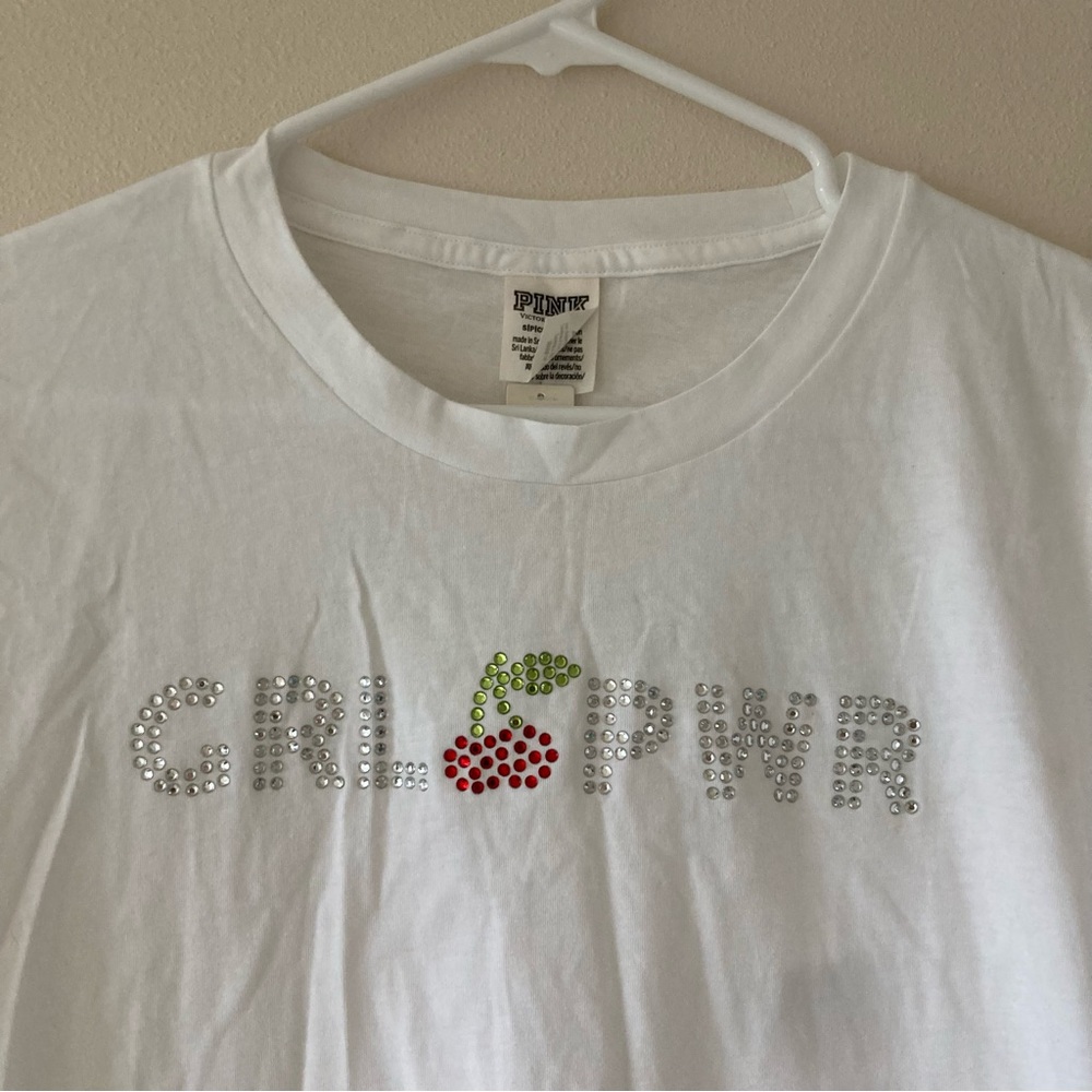 NWT VS PINK bedazzled tshirt